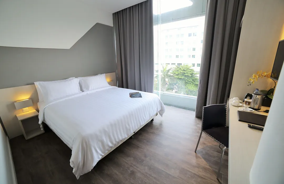 Ozone Hotel Pantai Indah Kapuk-1