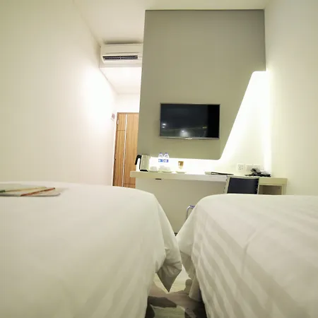 Ozone Hotel Pantai Indah Kapuk-2